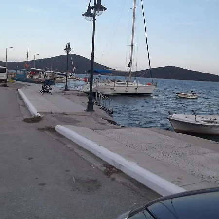 Ξενοδοχείο με διαμερίσματα Papageorgioy